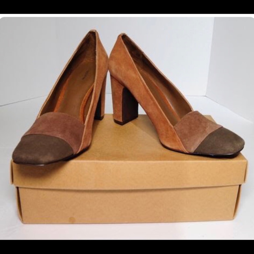 Liz Claiborne caramel brown heels